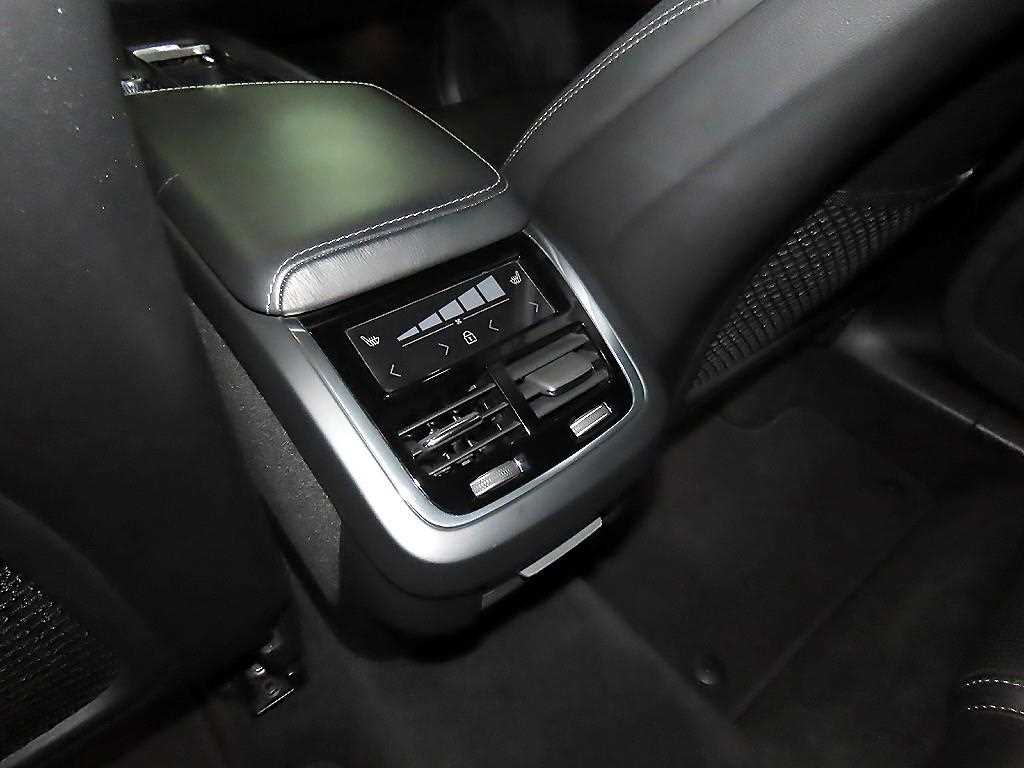 Volvo XC60 2019 - Importación desde Corea - HF Imports Iquique - Foto 15