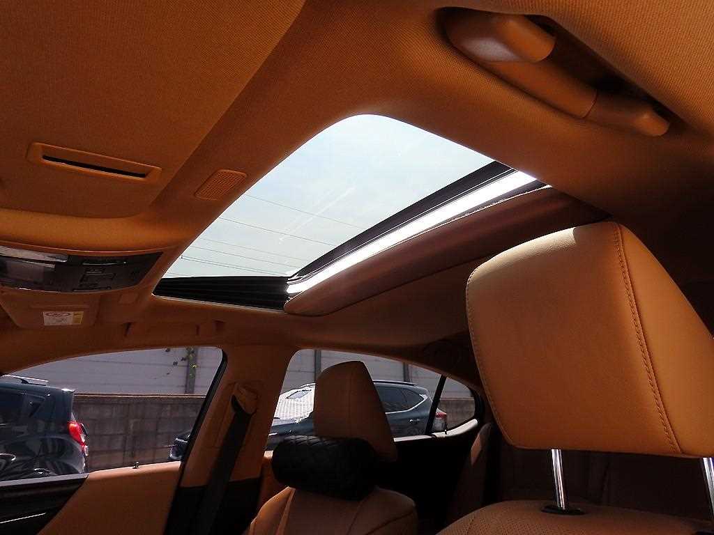 Lexus ES 2025 Gris - Importación desde Corea - HF Imports Iquique - Foto 18