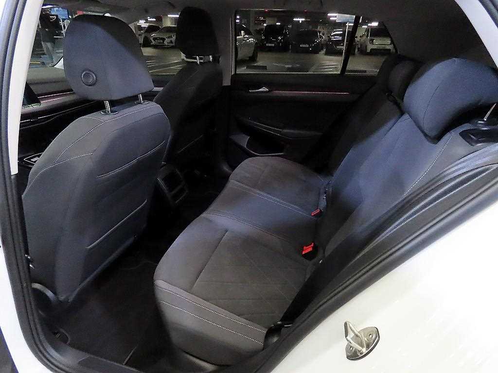 Volkswagen Golf - Vista 7