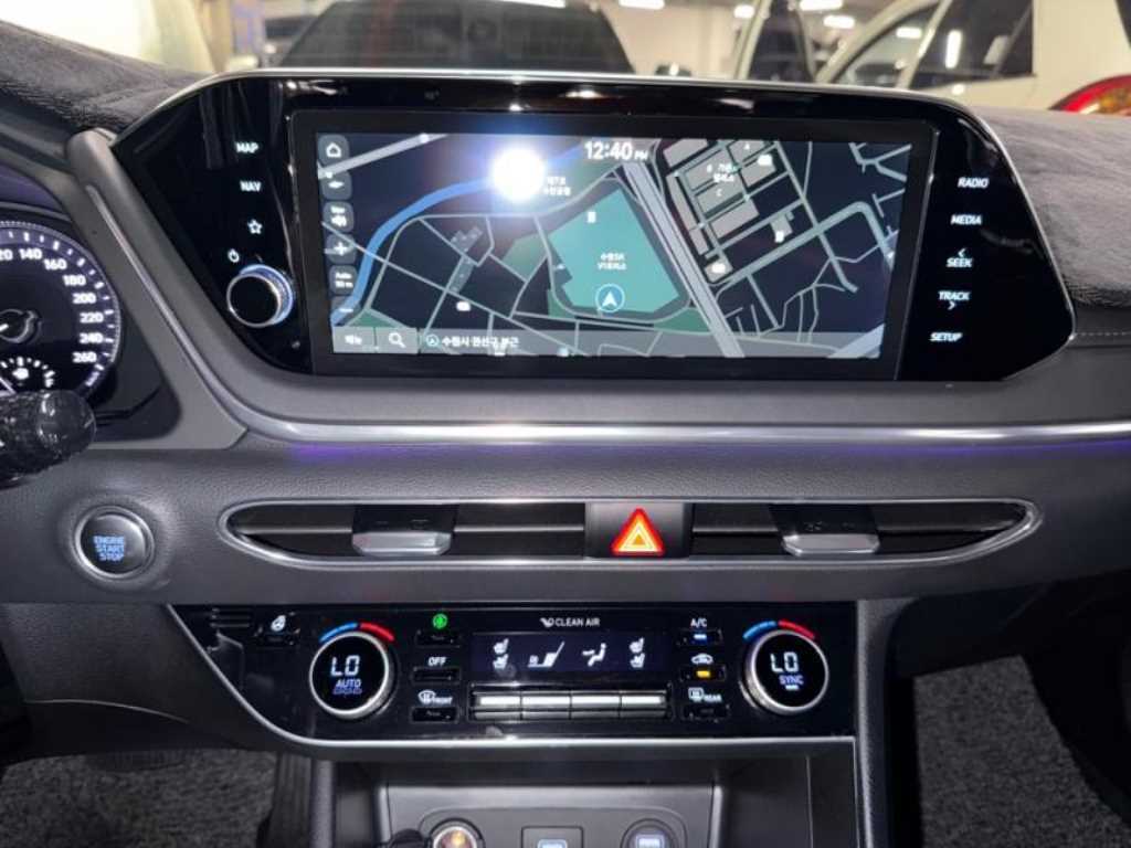 HYUNDAI Sonata - Vista 10