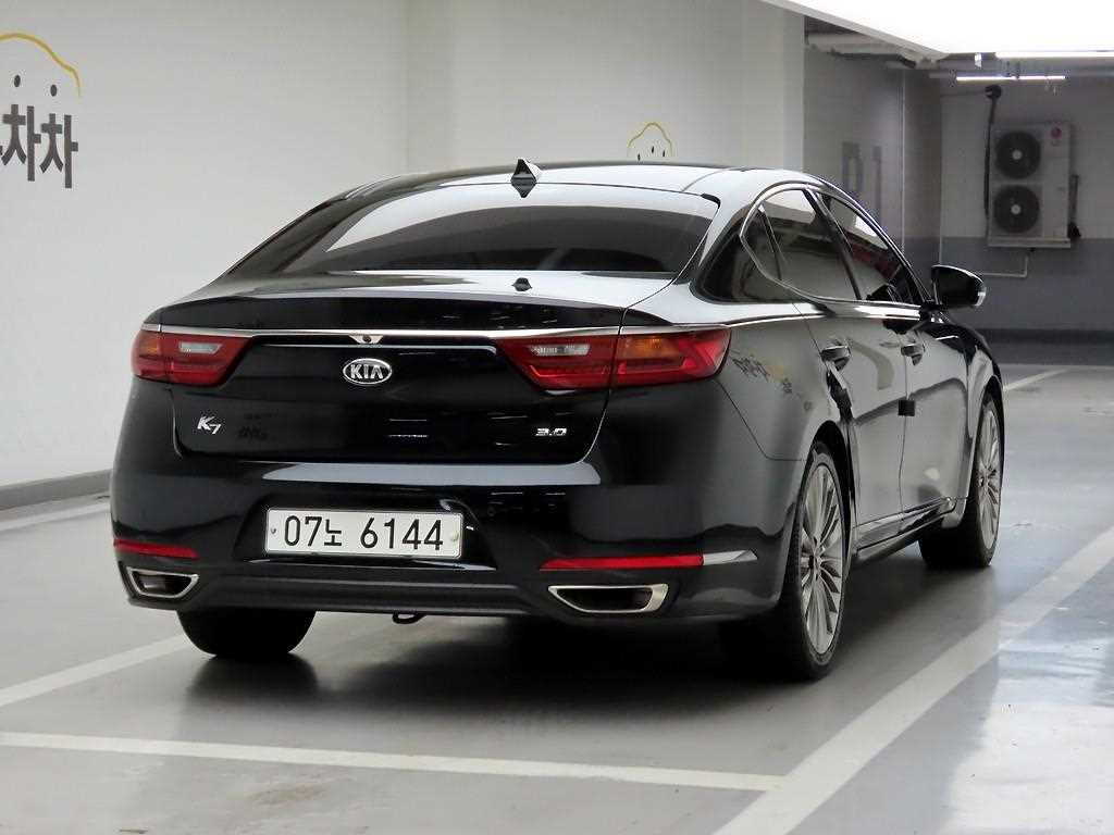 KIA K7 - Vista 4