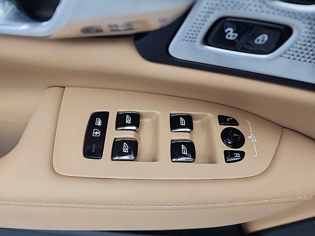 Volvo S90 - Vista 8