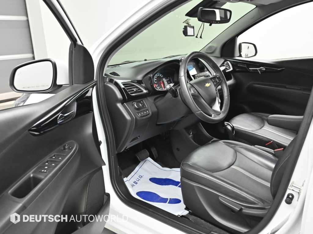 Chevrolet Spark - Vista 11