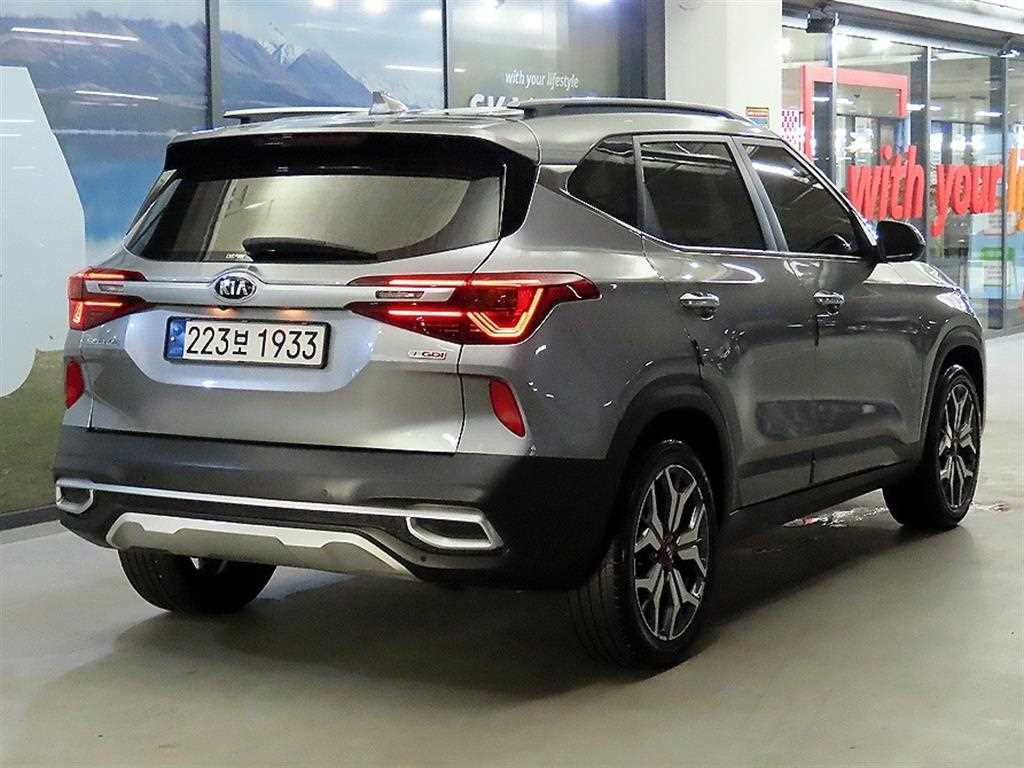 KIA Seltos - Vista 4