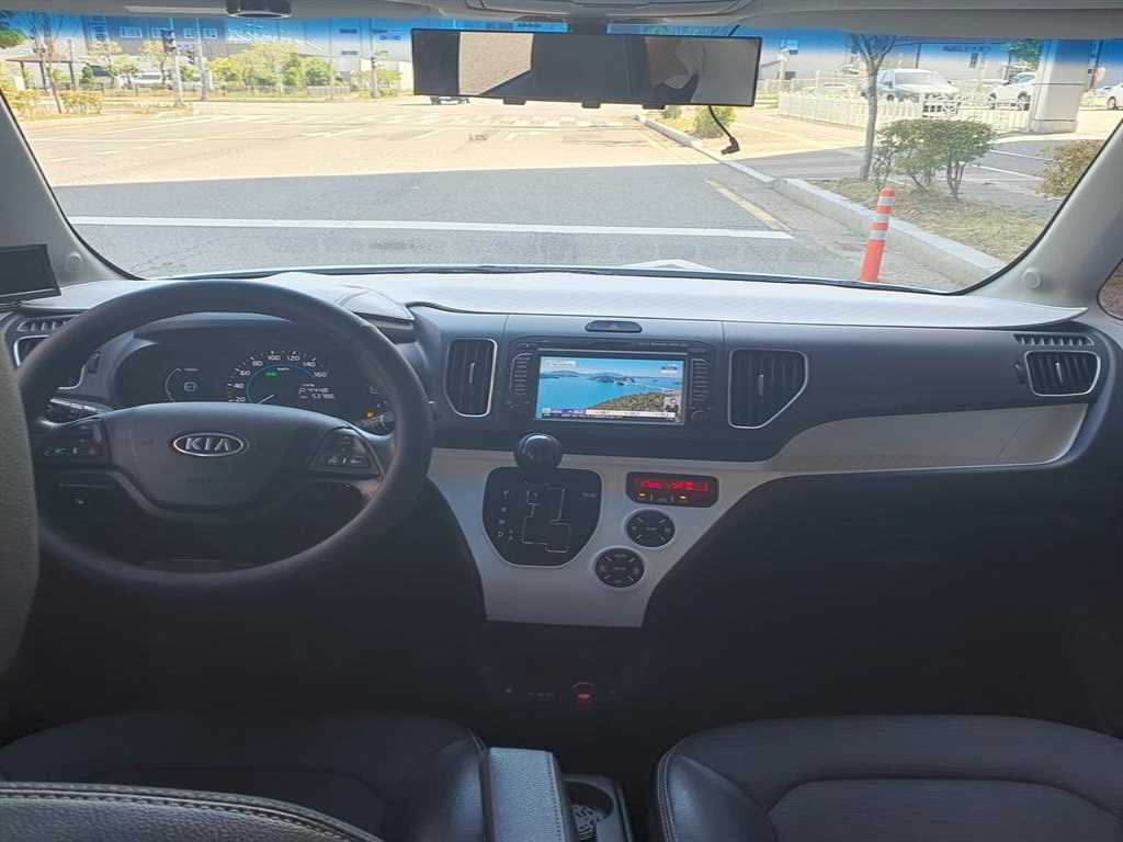 KIA Ray - Vista 10