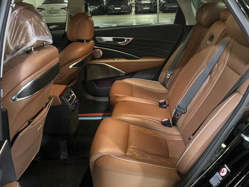 KIA K9 - Vista 8