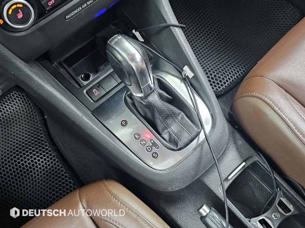 Volkswagen Golf - Vista 9