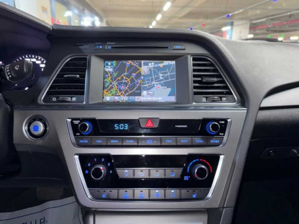 HYUNDAI Sonata - Vista 10