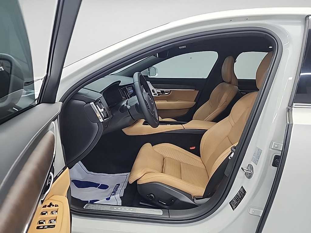 Volvo S90 - Vista 11