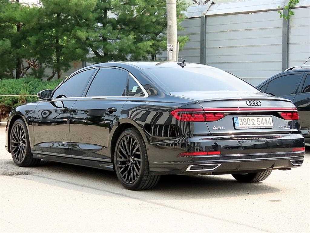Audi A8 - Vista 3
