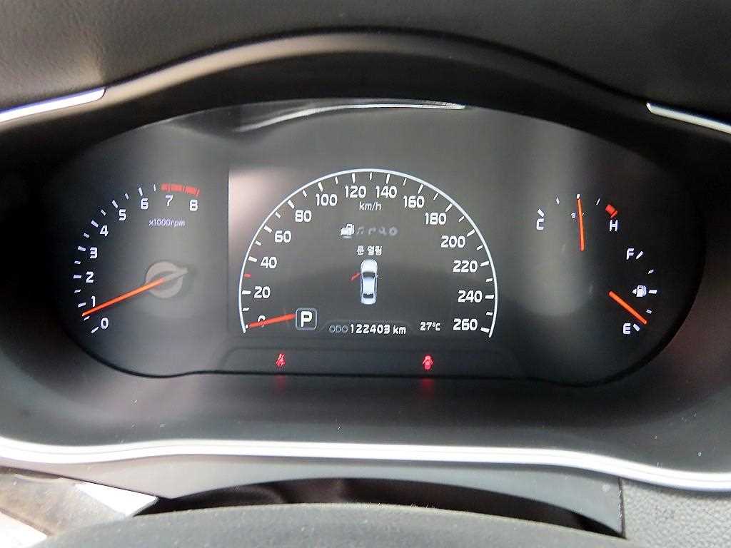 KIA K7 - Vista 9