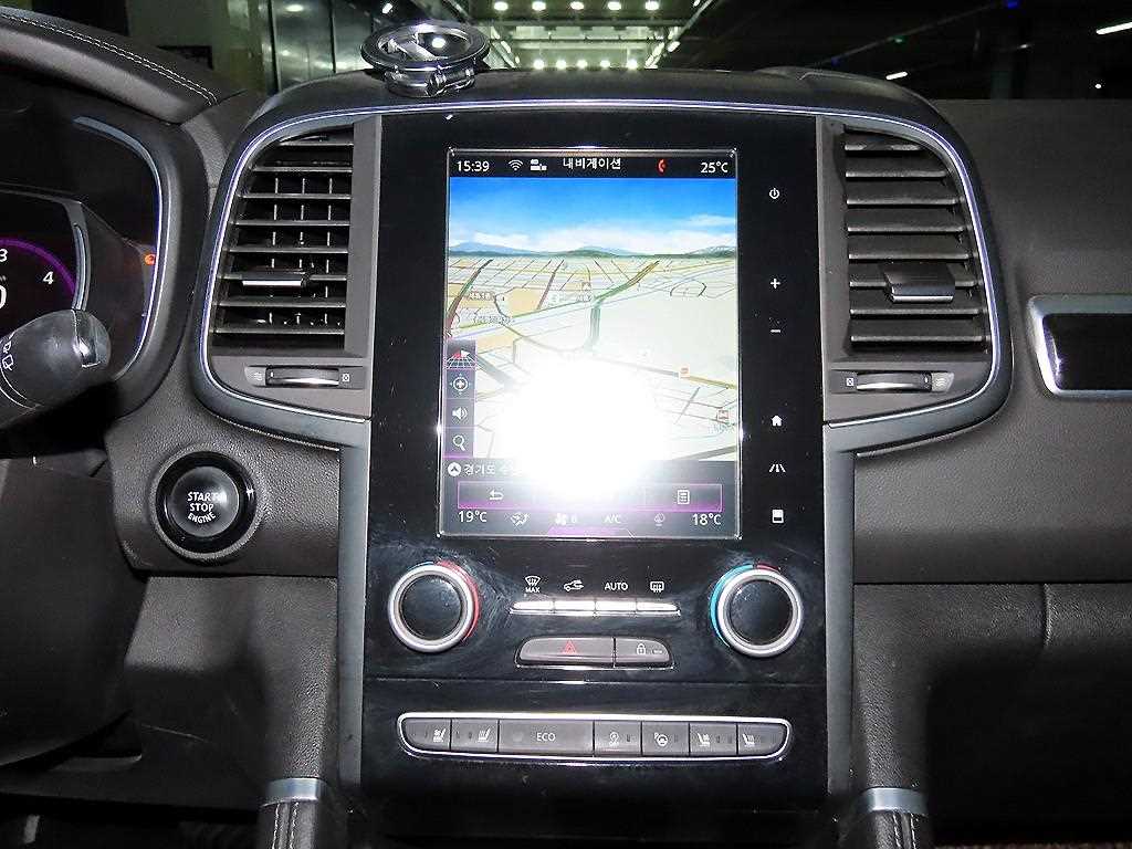 SAMSUNG QM6 - Vista 11