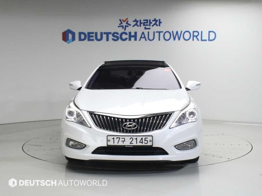 HYUNDAI Grandeur - Vista 3