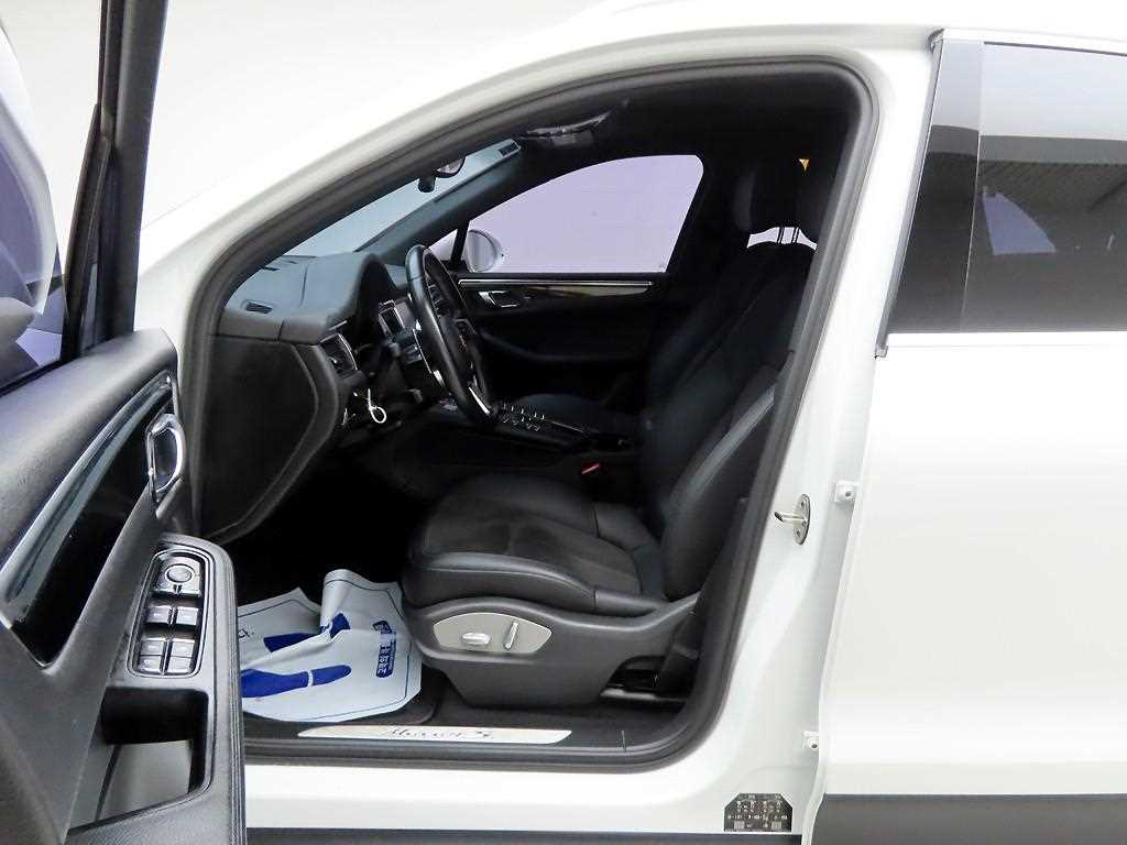 Porsche Macan - Vista 11