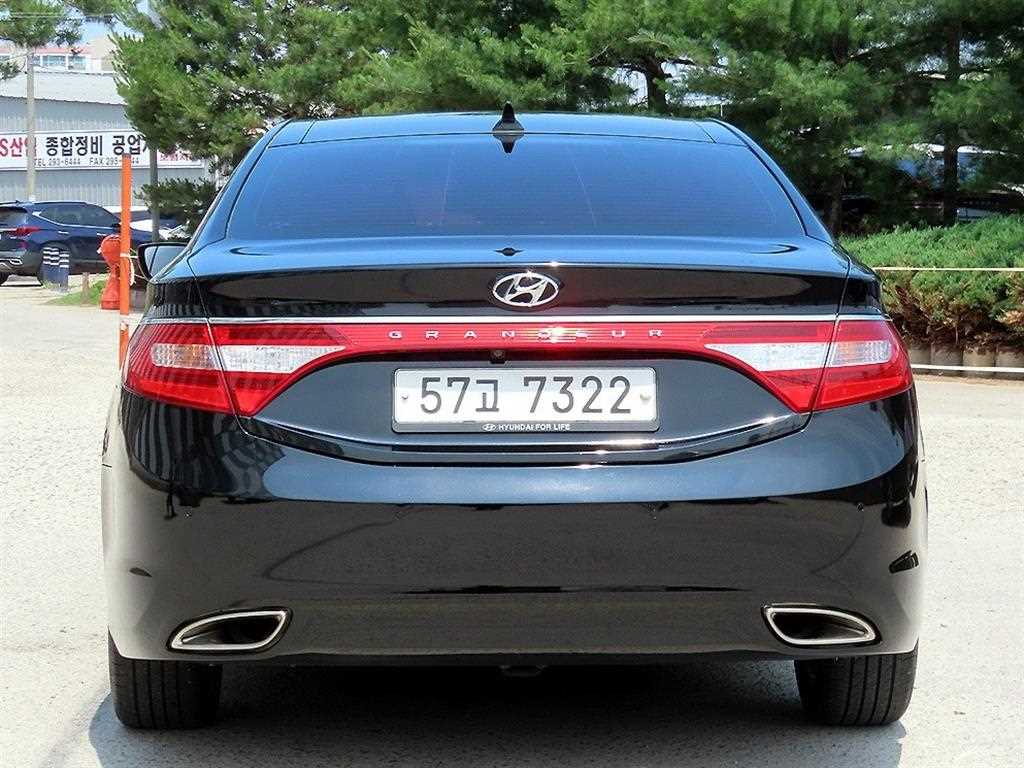 HYUNDAI Grandeur - Vista 4