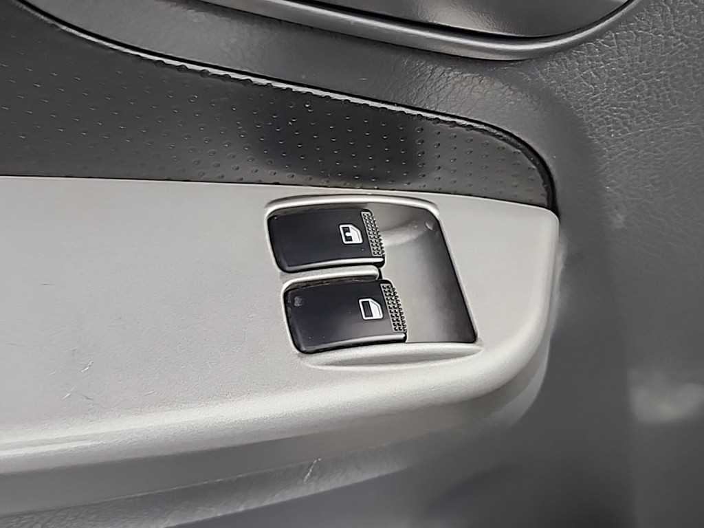 Small Truck Cargo (small) 2021 Blanco - Importación desde Corea - HF Imports Iquique - Foto 15