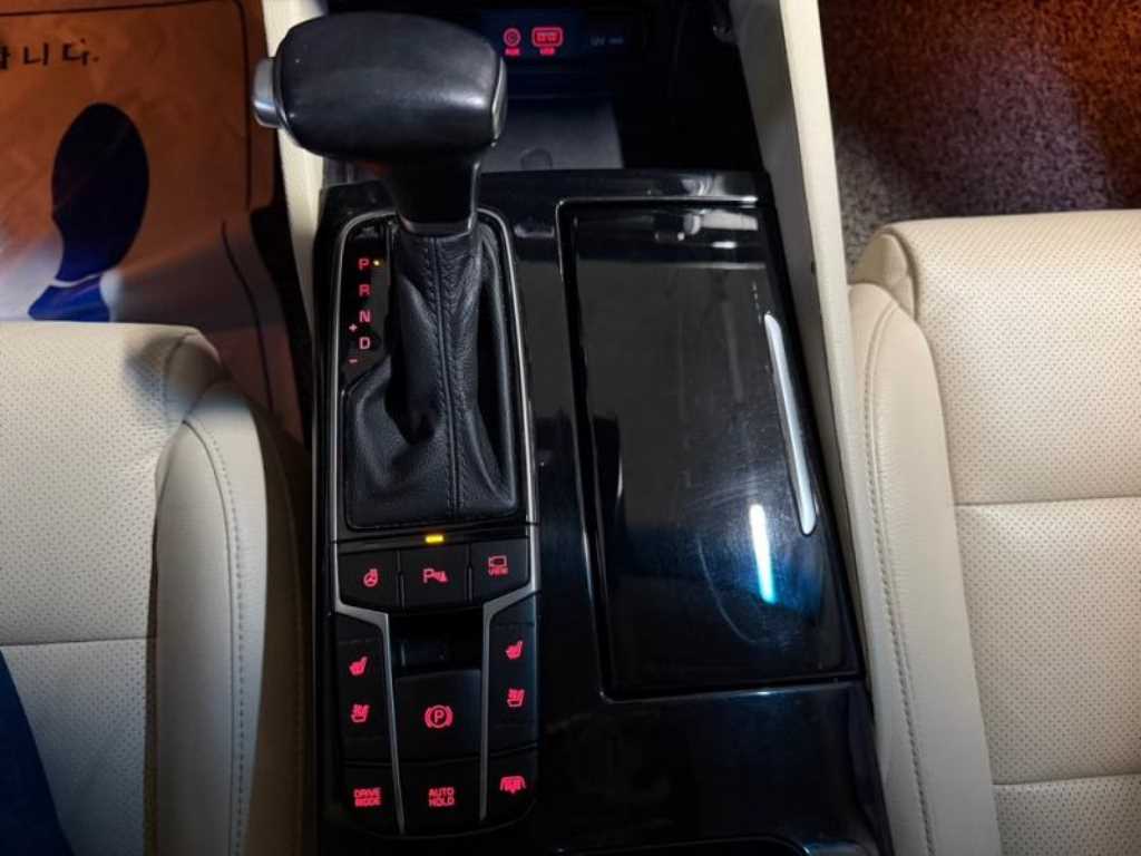 KIA K7 - Vista 12