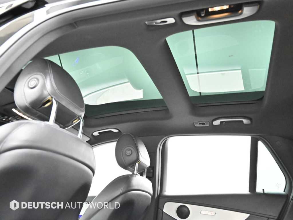 Mercedes Benz GLC Class 2021 Negro - Importación desde Corea - HF Imports Iquique - Foto 18