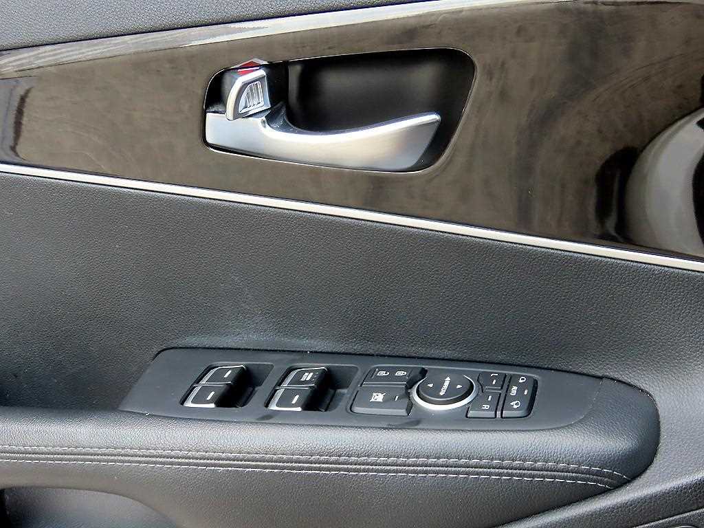 KIA Sorento - Vista 11
