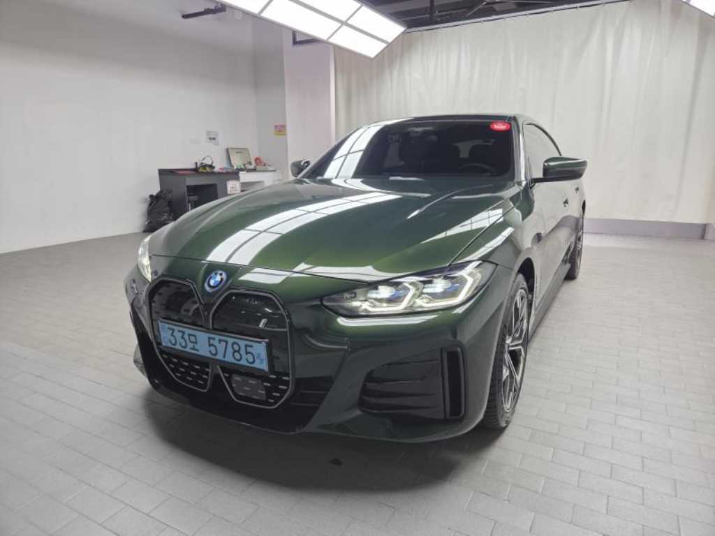 BMW i4 - Vista 2
