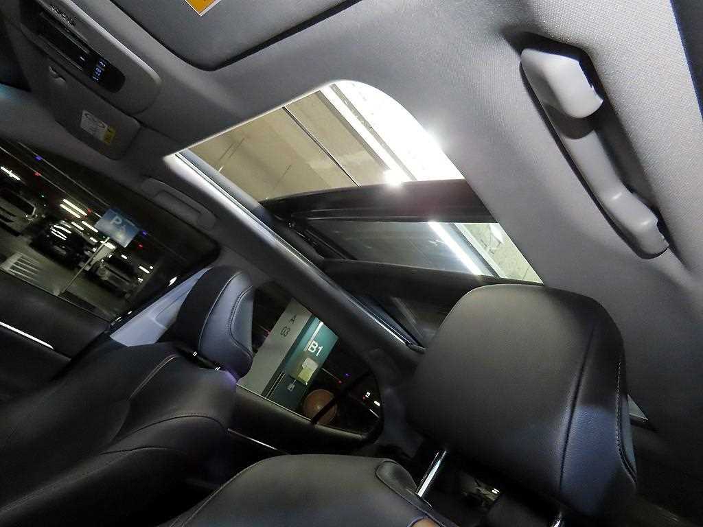 Toyota Camry 2019 Café - Importación desde Corea - HF Imports Iquique - Foto 18
