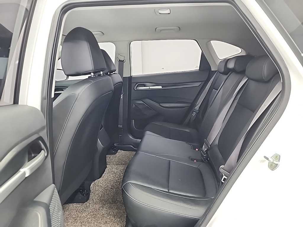 KIA Seltos - Vista 12