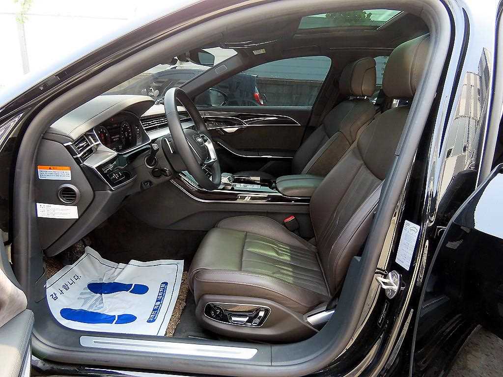Audi A8 - Vista 5