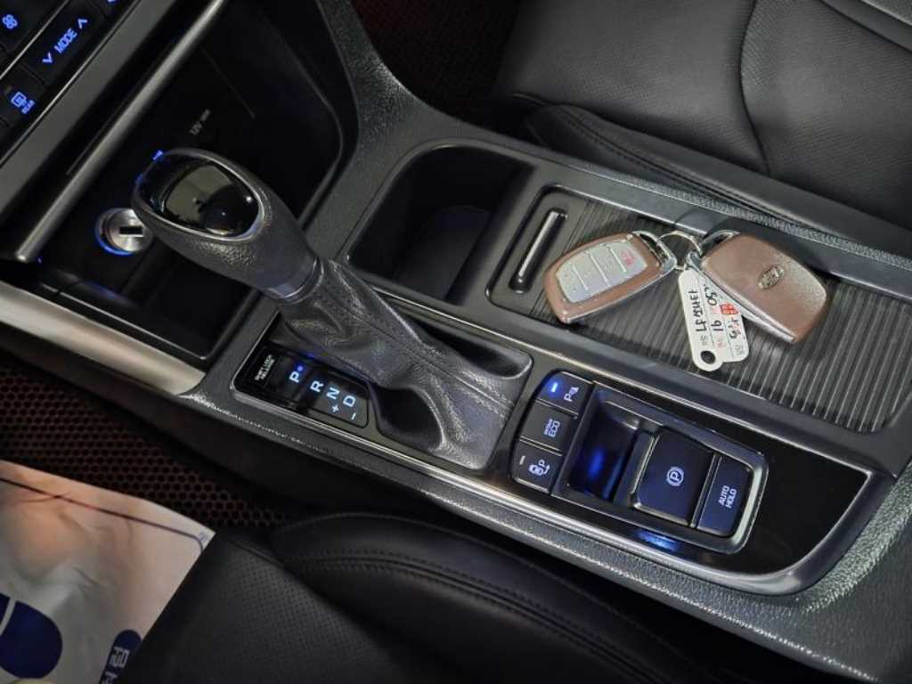 HYUNDAI Sonata - Vista 11