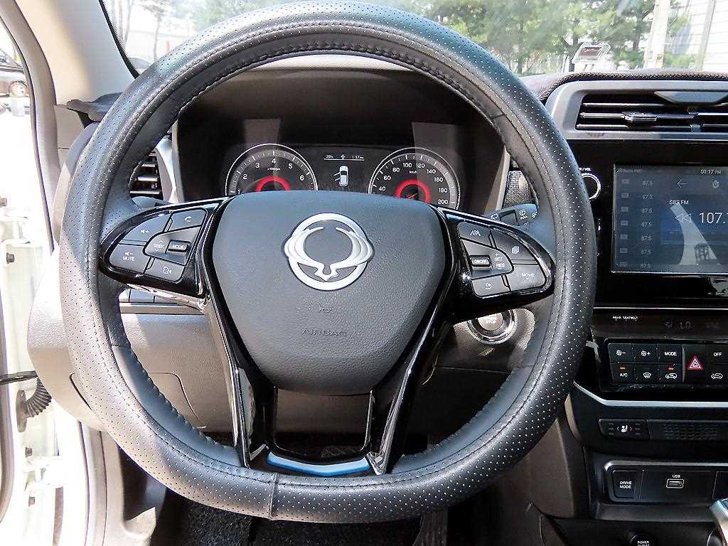 Ssangyong Tivoli - Vista 8
