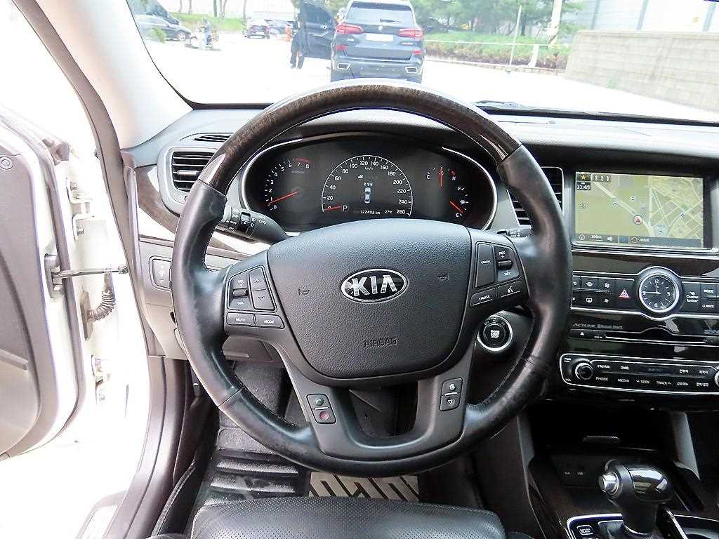 KIA K7 - Vista 8