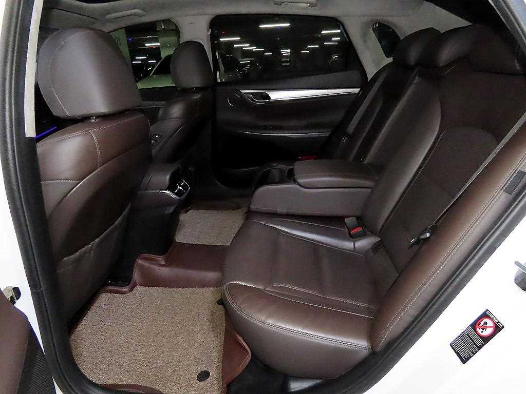 HYUNDAI Grandeur - Vista 6