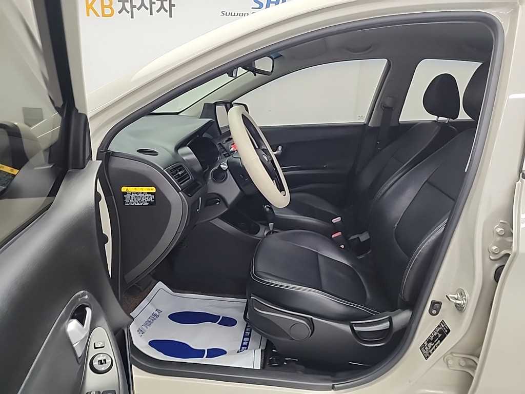 KIA Morning - Vista 11