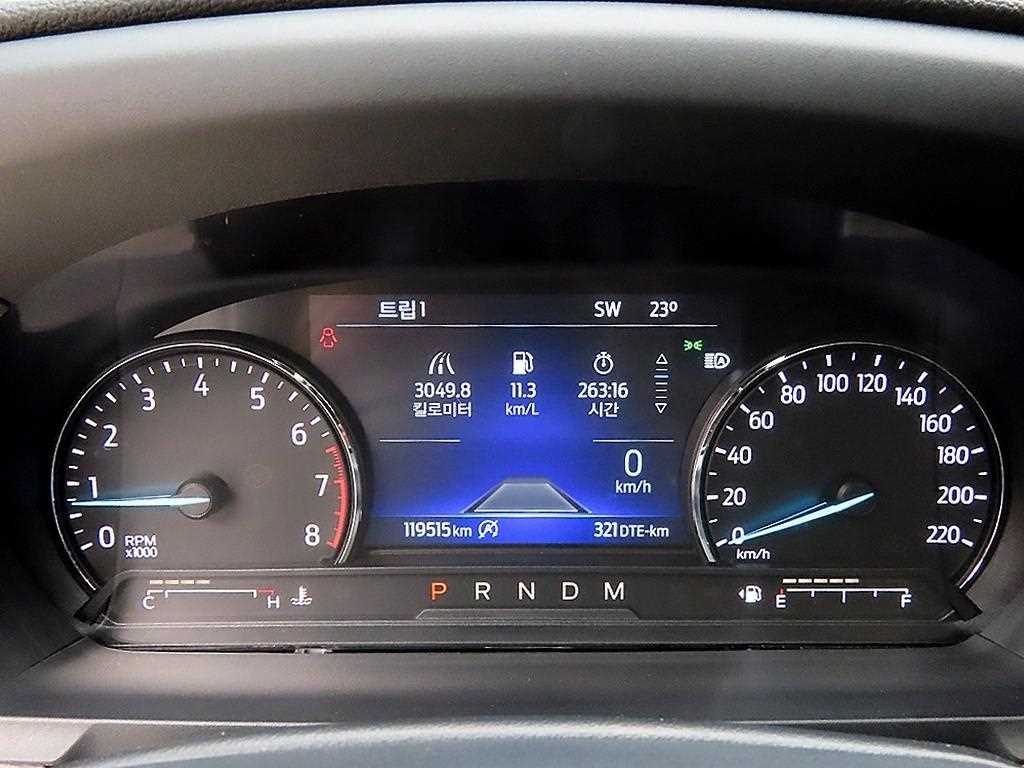 Ford Explorer - Vista 8