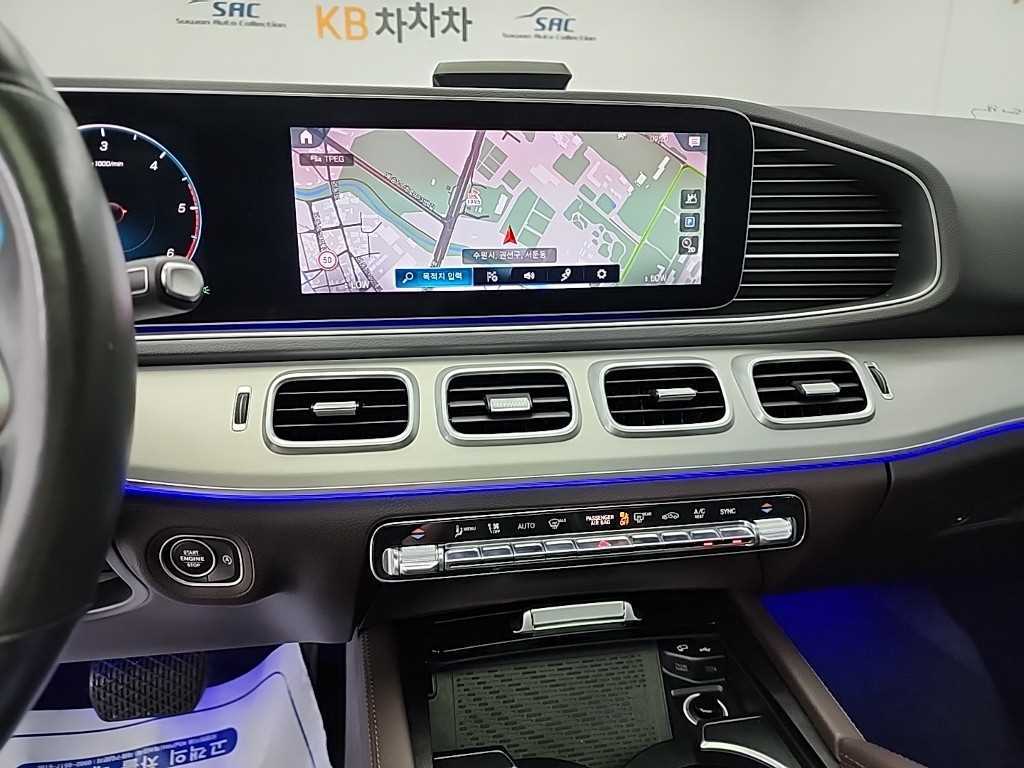 Mercedes Benz GLE Class - Vista 10