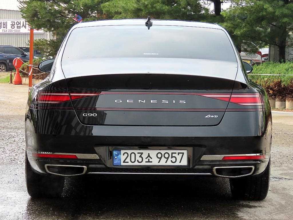 Genesis G90 - Vista 4
