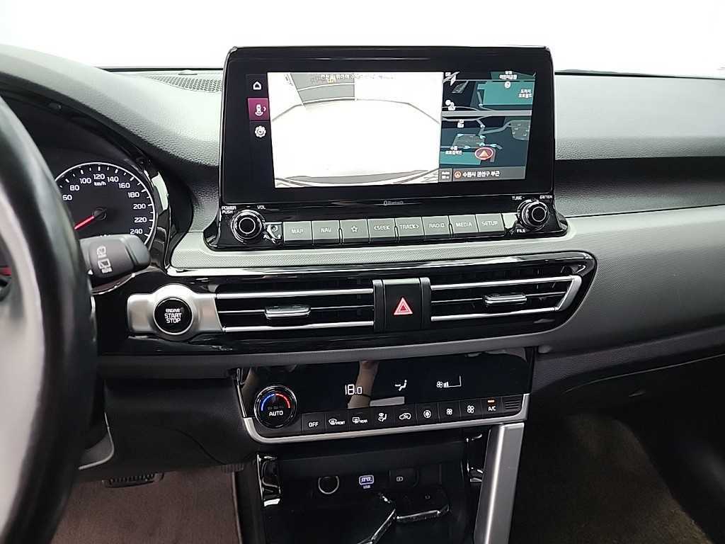 KIA Seltos - Vista 10