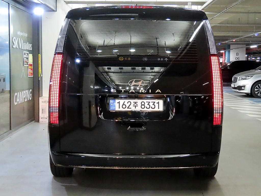 HYUNDAI Staria - Vista 5