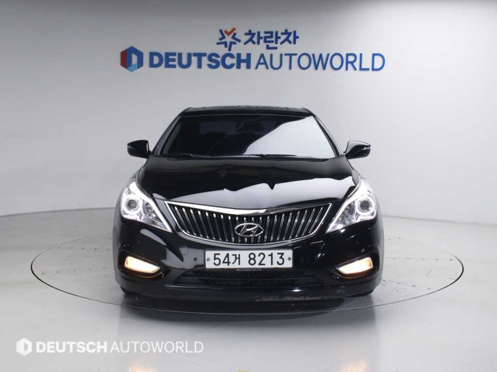 HYUNDAI Grandeur - Vista 3