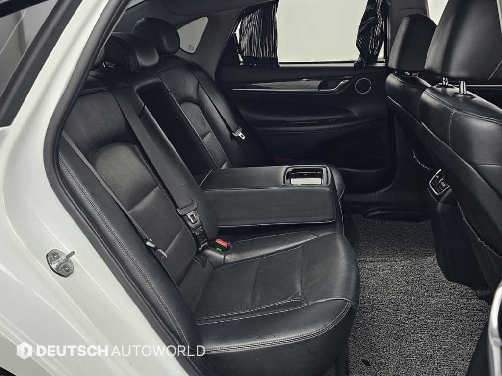 HYUNDAI Grandeur - Vista 12