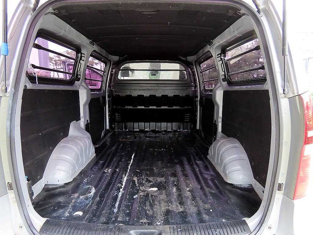 HYUNDAI Starex 2014 Plateado - Importación desde Corea - HF Imports Iquique - Foto 15