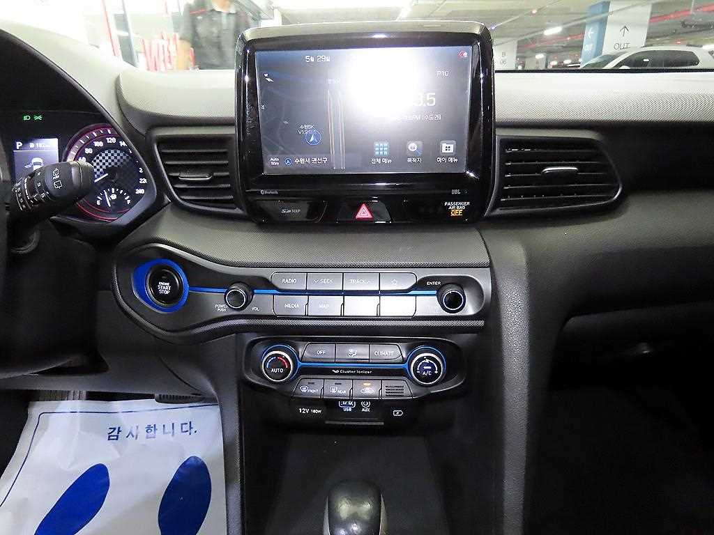 HYUNDAI Veloster - Vista 11