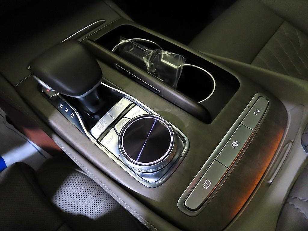 KIA K9 - Vista 12