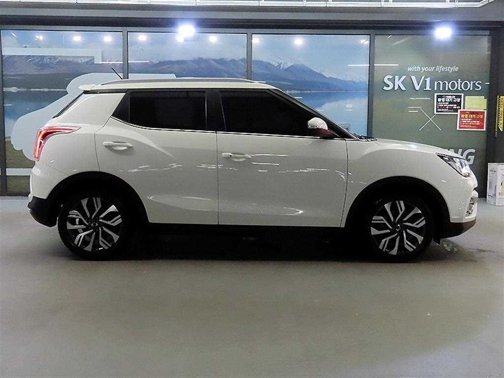 Ssangyong Tivoli - Vista 3