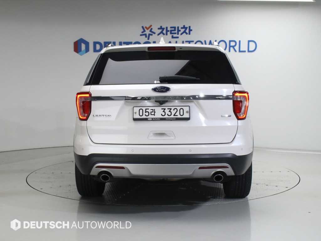 Ford Explorer - Vista 4