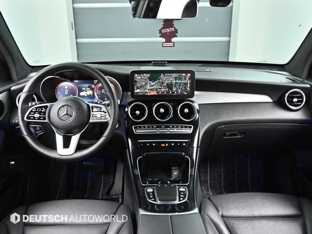 Mercedes Benz GLC Class - Vista 7