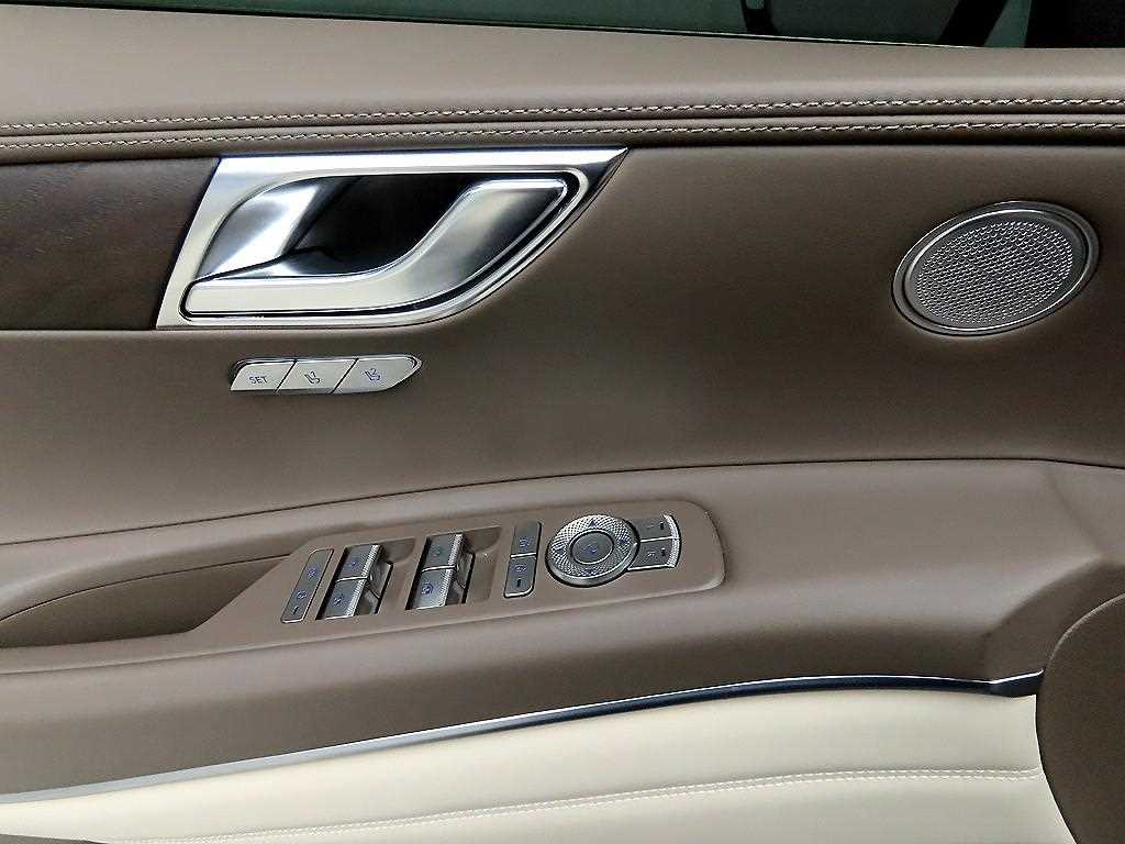 Genesis GV80 - Vista 11