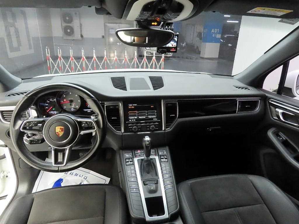 Porsche Macan - Vista 6