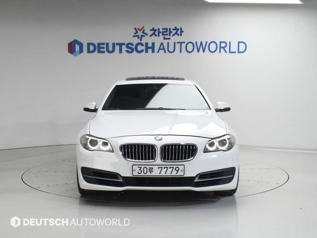 BMW 5 Series - Vista 3