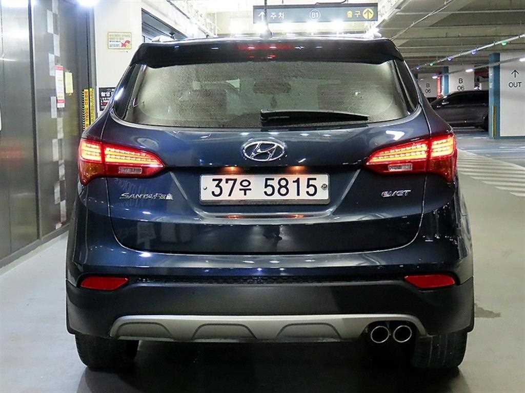 HYUNDAI Santa Fe - Vista 5