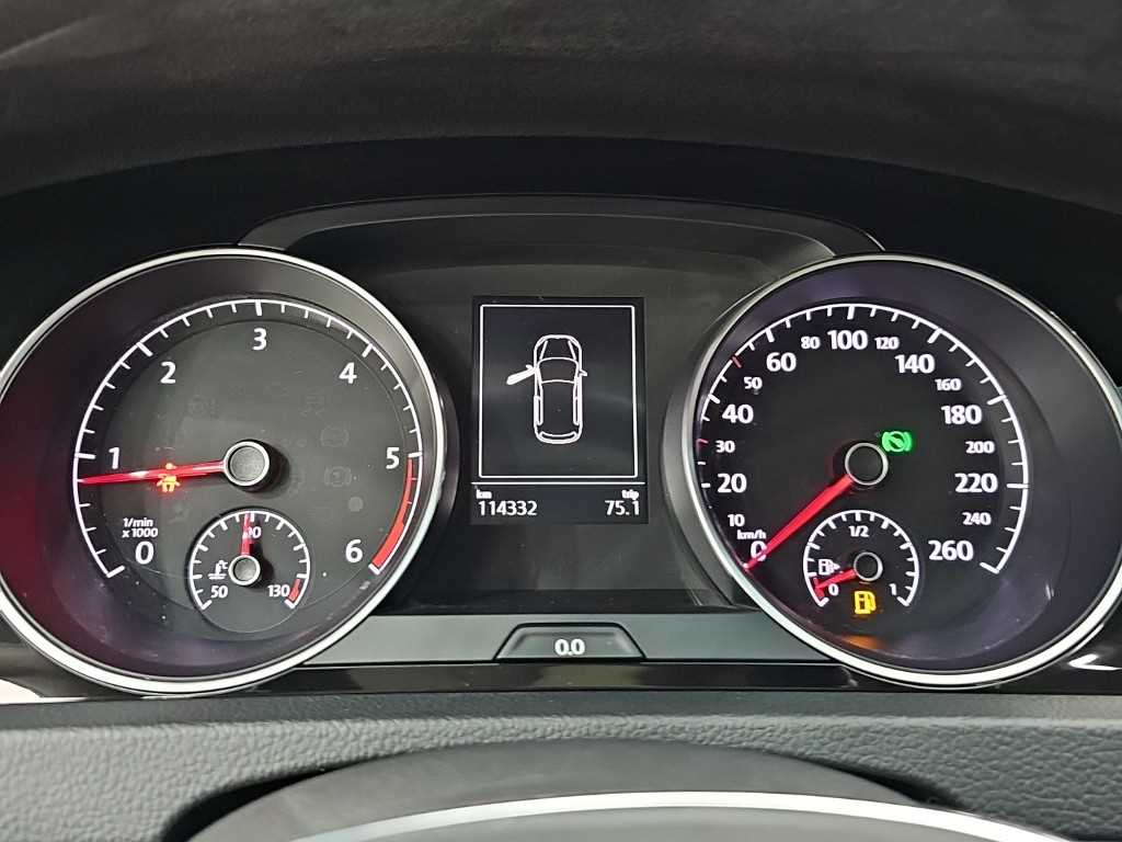 Volkswagen Golf - Vista 6